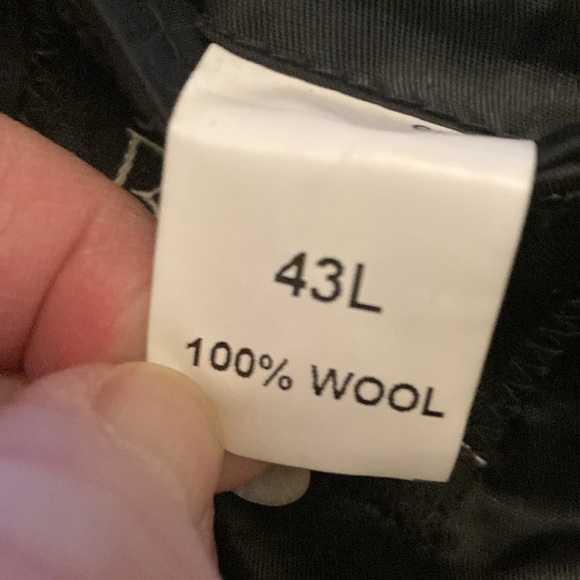 Jos. A. Banks suit jacket navy wool 43 L timeless style - Picture 10 of 12